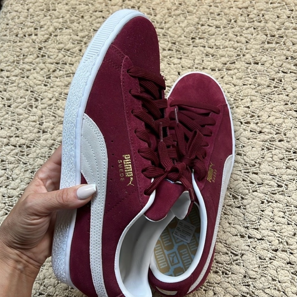 Men Puma suede classic size 10.5